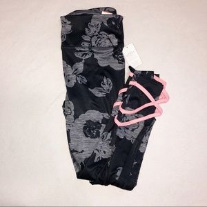 Maurice’s In Motion large active wear pants